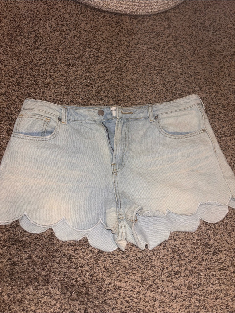 Blu Pepper Light Wash Scalloped Hem Denim Shorts
